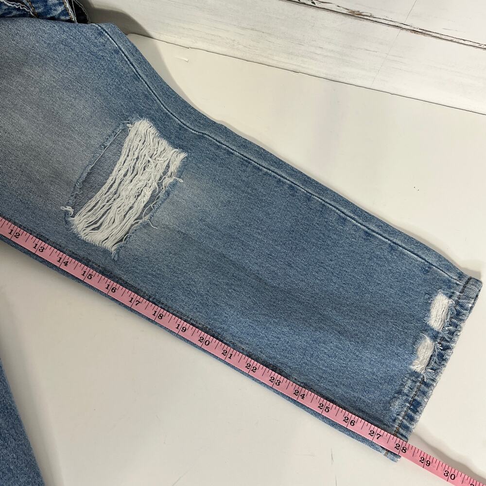 Altar’d State Vervet Cropped Distressed Denim Jeans Size 32 - Picture 12 of 12